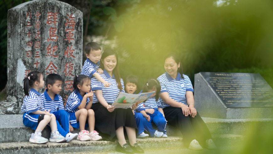 大学生模仿春晚机器人跳舞获一等奖,澳门六开彩开奖号码记录,公开决策资料解释落实_标清版V9.88